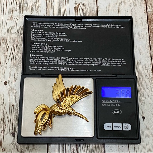 Vintage Hummingbird in Flight Enamel Brooch - Picture 7 of 12